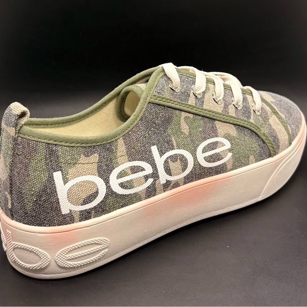 Bebe Women's Green and Cream Sneakers